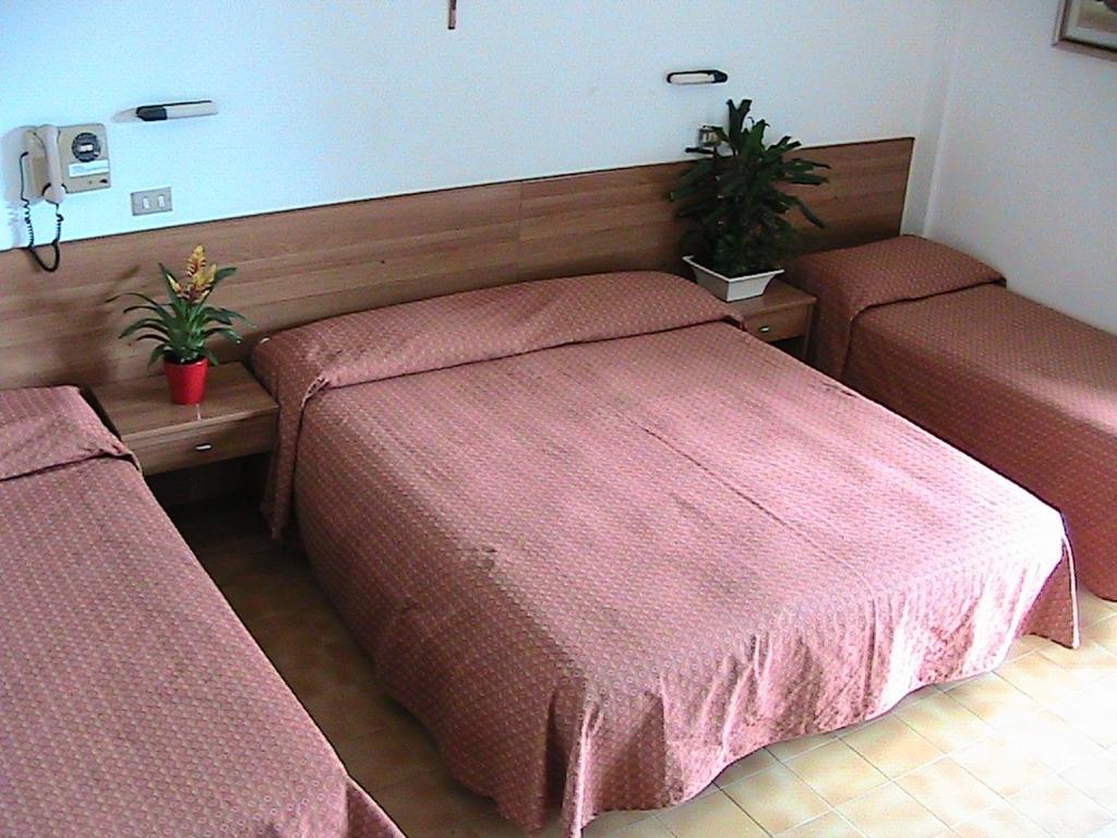 Hotel Universo Rimini Kamer foto