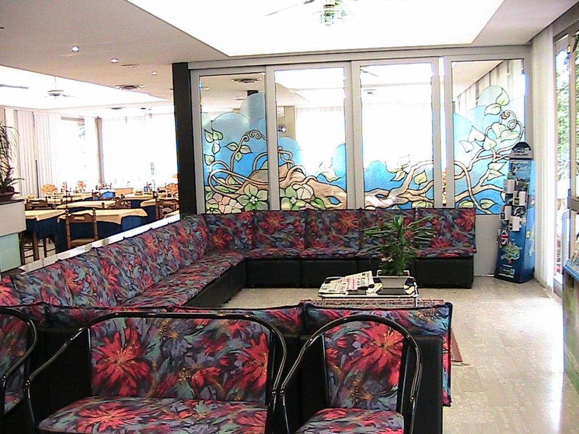 Hotel Universo Rimini Buitenkant foto