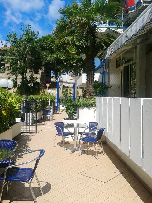 Hotel Universo Rimini Buitenkant foto